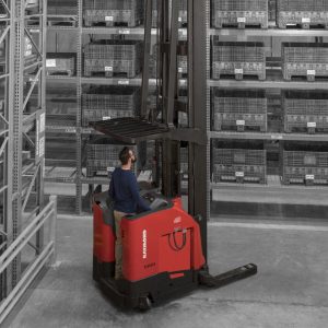 Raymond 7000 Series Reach-Fork® Truck